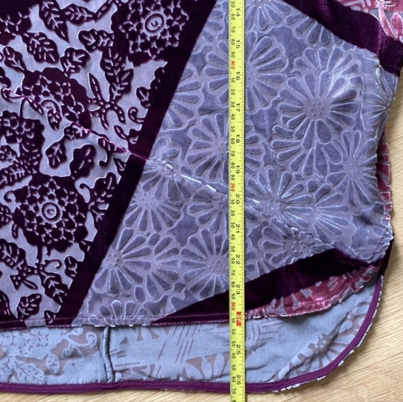 🆕️ Anthropologie Tiny Velvet Patchwork Blouse. NWT - Picture 9 of 14